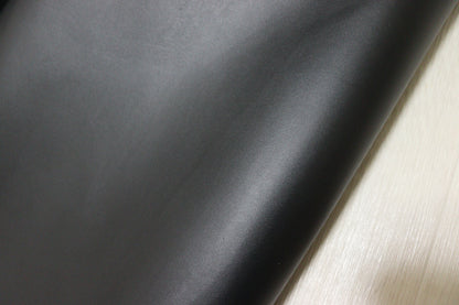 ds50円！イタリアンレザー　オイルヌメ 　ブラック　スムース加工　230ds