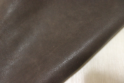 ds50円！イタリアンレザー　オイルヌメ　モチモチ　シボ型押し　180ds