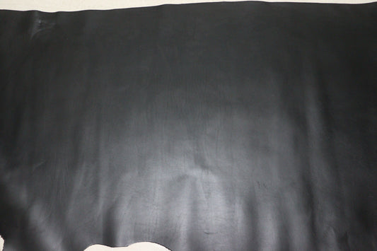 ds50円！イタリアンレザー　オイルヌメ 　ブラック　スムース加工　200ds