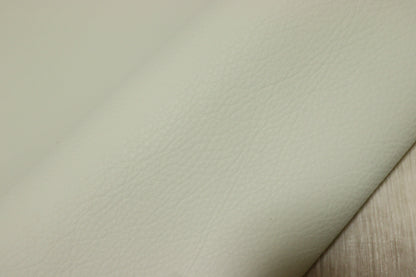 ds28円！新入荷！イタリアンレザー　アイボリー　もちもち　シュリンク加工　222ds