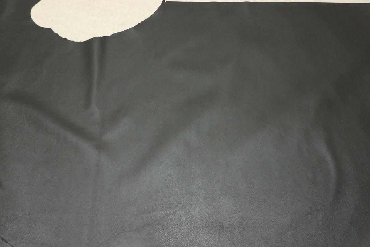 ds28円！新入荷！イタリアンレザー　シュリンク加工　ダークグレー　257ds
