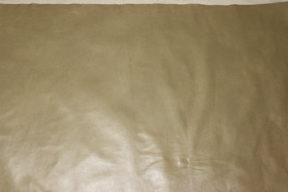 ds28円！新入荷！イタリアンレザー　パールベージュ系　アンチック加工　276ds
