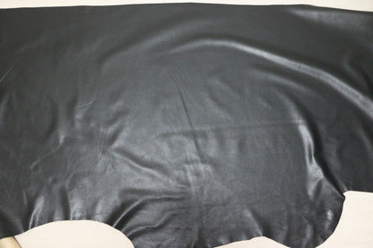 ds50円！イタリアンレザー　スムース加工　ヌメ革　ブラック　165ds