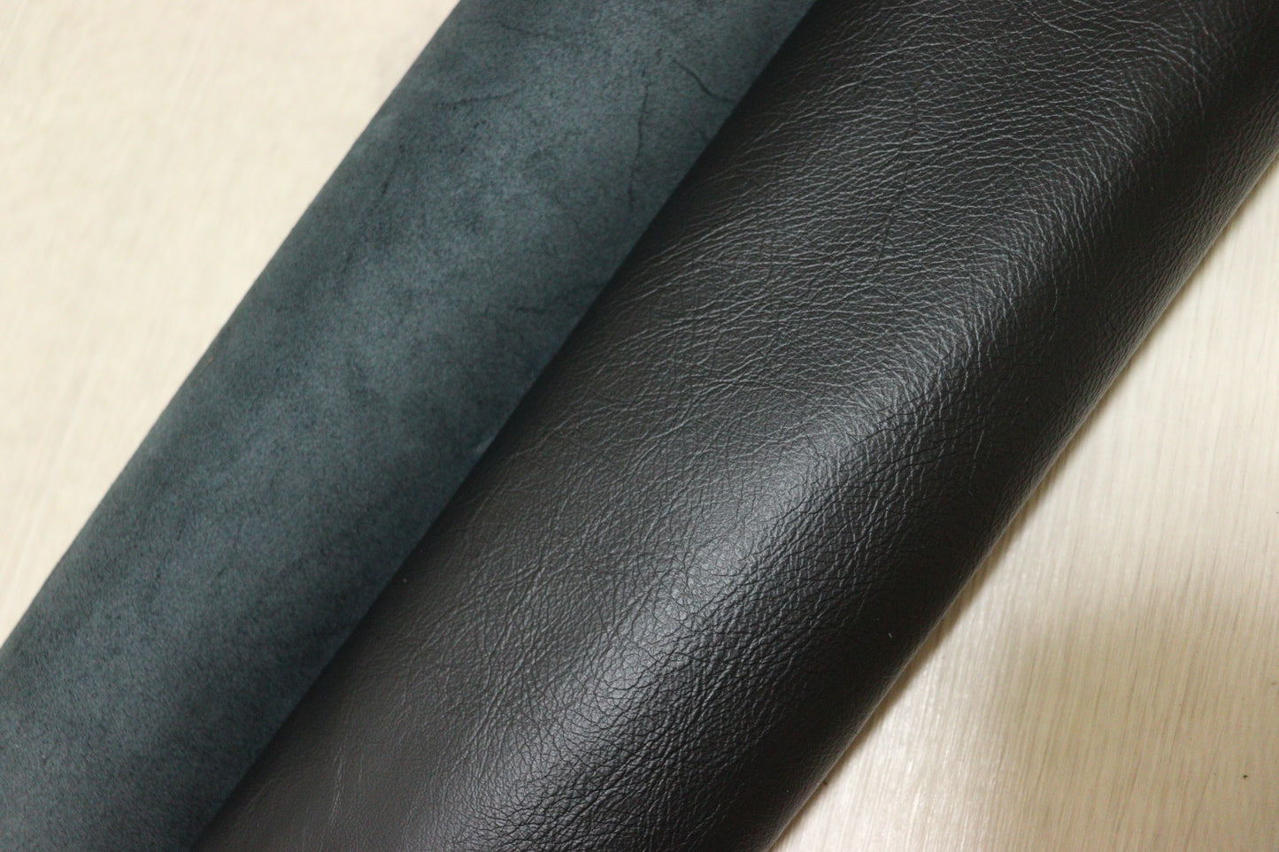ds28円！新入荷！イタリアンレザー スムース加工　ブラック　258ds