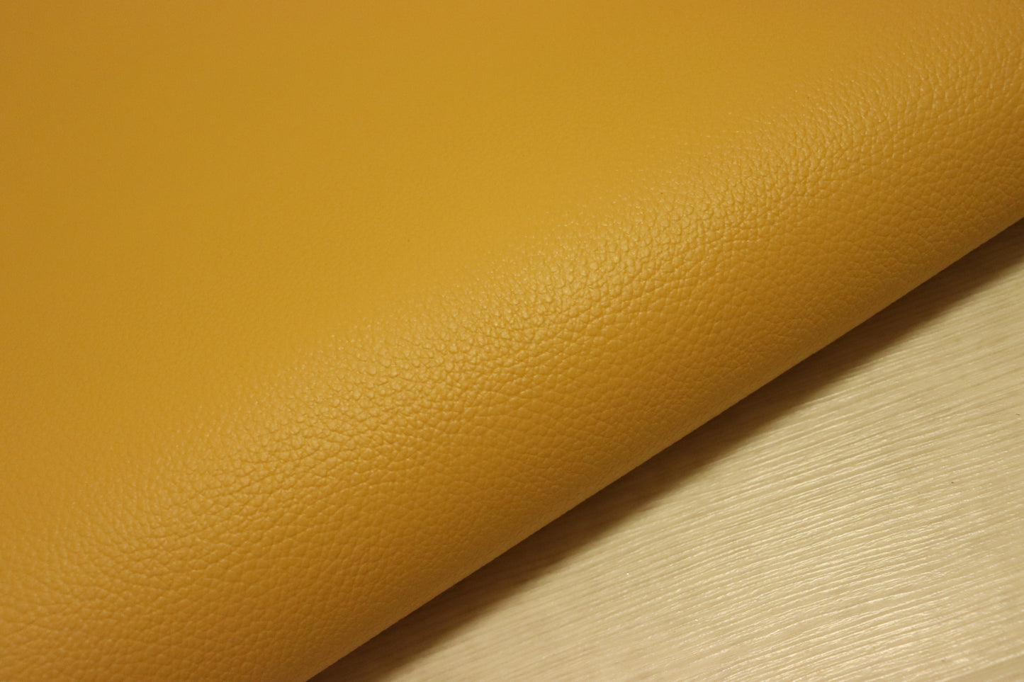 ds28円！新入荷！姫路レザー　顔料仕上げ　マスタード　シボ型押し　230ds