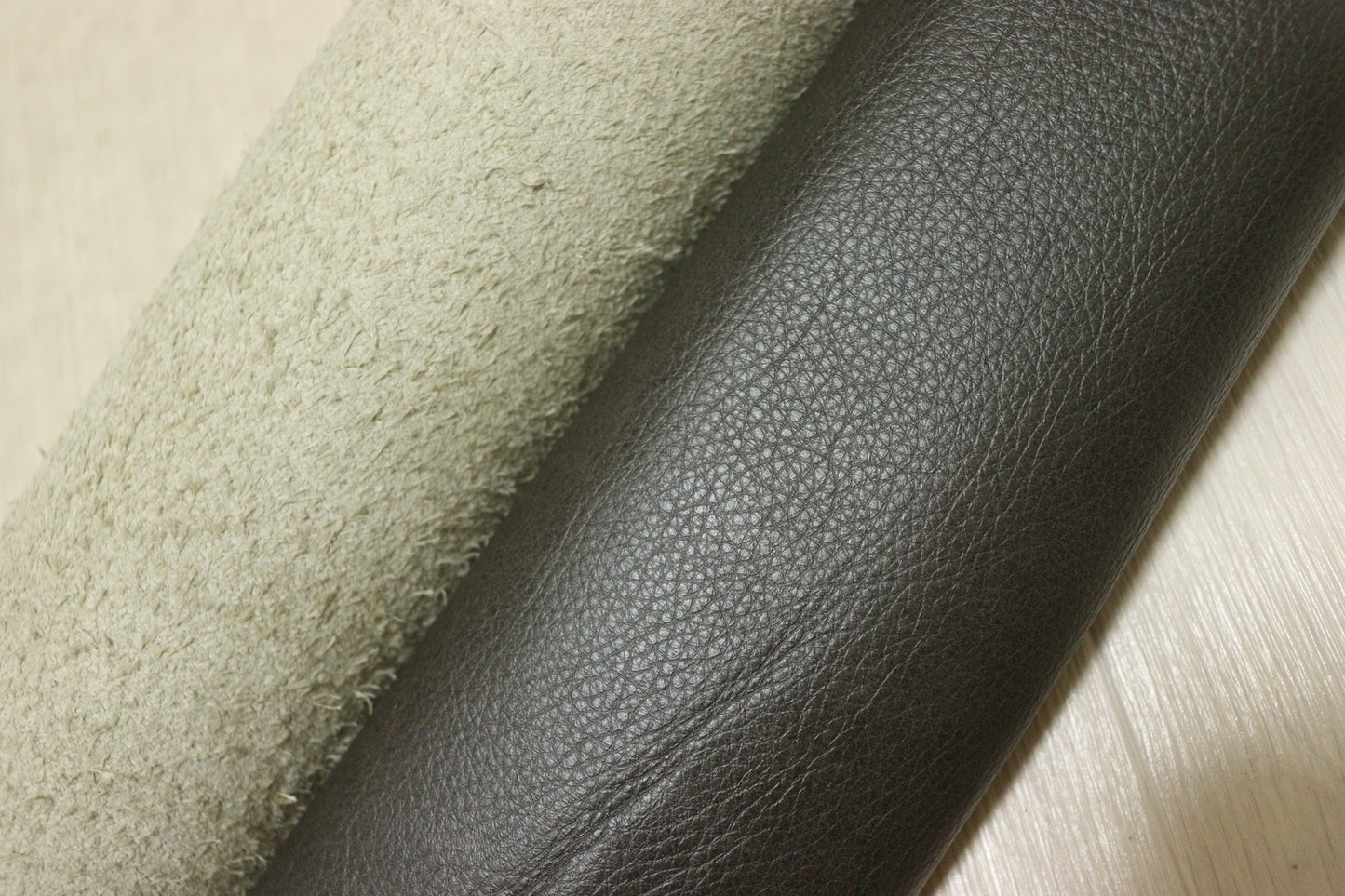 ds28円！イタリアンレザー 　　シュリンク加工　オリーブグレー　262ds