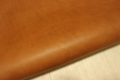 ds75円！新入荷!ITALPEL オイルヌメ　キャメル　染料仕上げ　ショルダー　105ds