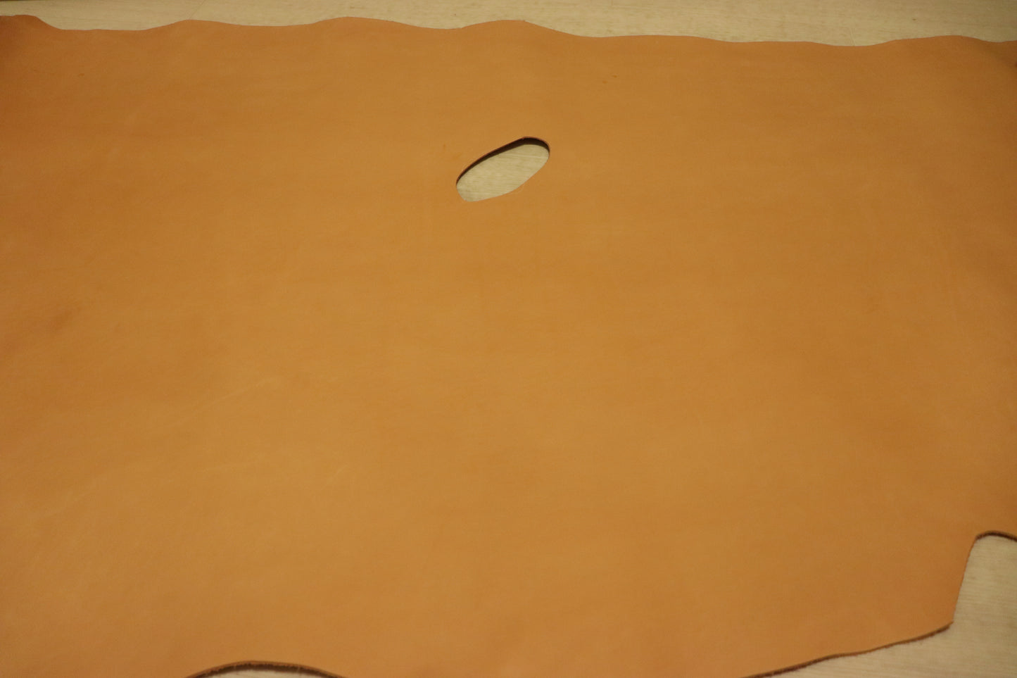 ds35円！クラフトの定番！TAN　素上げ　ヌメ革　146ds