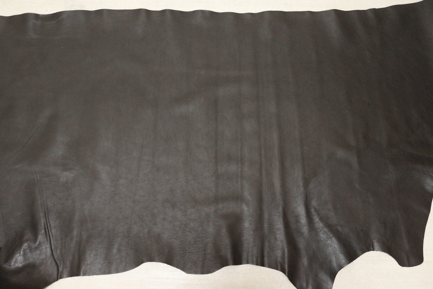 ds40円！イタリアンレザー　オイルヌメ　ヴィンテージブラウン　スムース加工　180ds