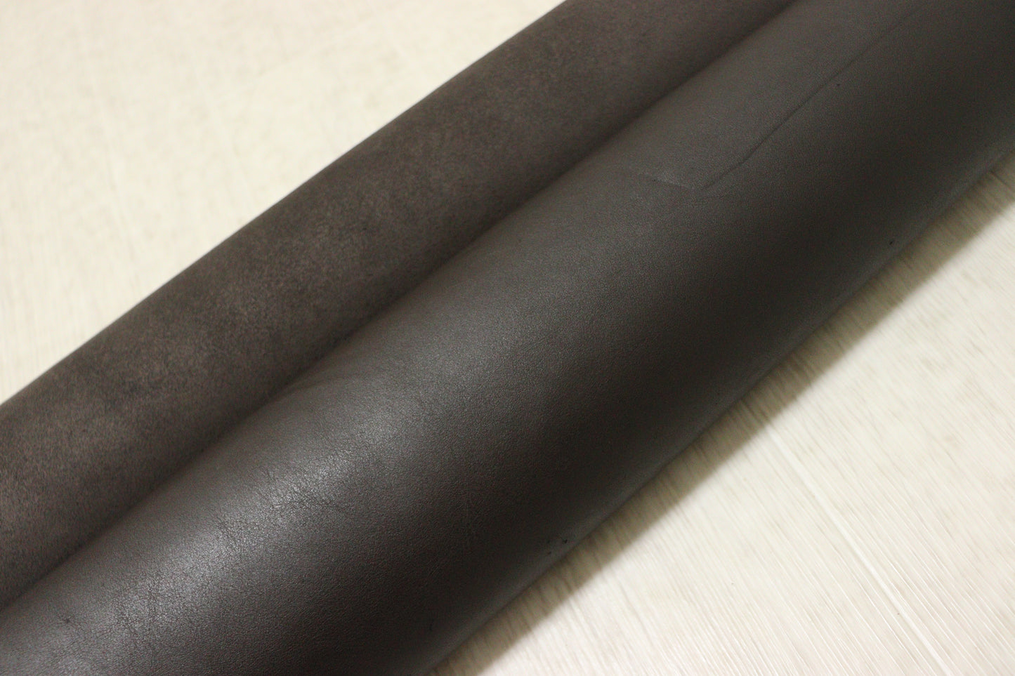 ds40円！イタリアンレザー　オイルヌメ　ヴィンテージブラウン　スムース加工　180ds