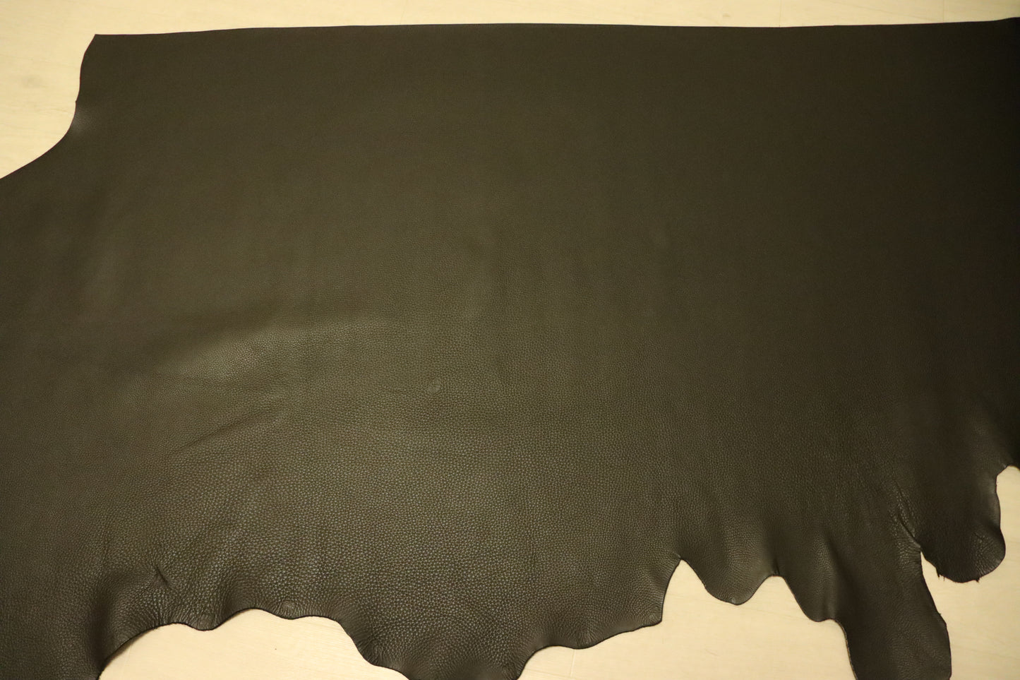 ds30円！新入荷！イタリアンレザー　モチモチ　ディア調　シュリンク加工　223ds