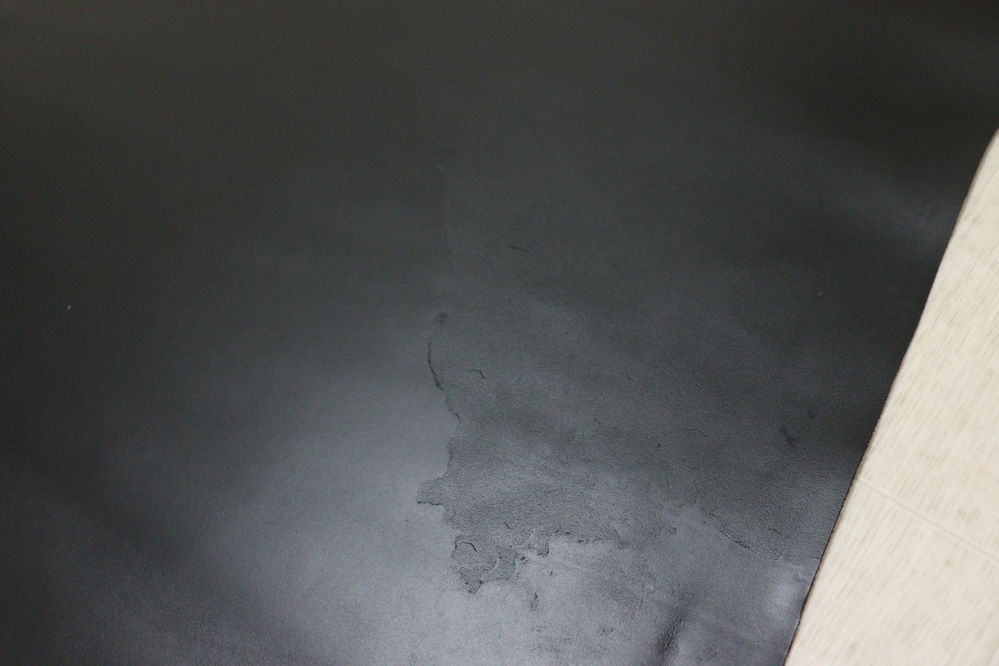 ds35円！やや訳あり　イタリアンレザー　オイルヌメ　ブラック　顔料仕上げ　170ds