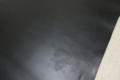 ds35円！やや訳あり　イタリアンレザー　オイルヌメ　ブラック　顔料仕上げ　170ds