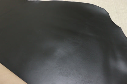 ds35円！やや訳あり　イタリアンレザー　オイルヌメ　ブラック　顔料仕上げ　170ds