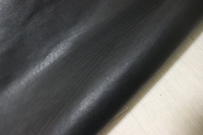 ds50円！イタリアンレザー　オイルヌメ　ブラック　ナッパ　200ds