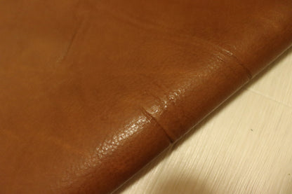 ds72円！新入荷!オイルヌメ　アンバー　シュリンク加工　ショルダー　150ds