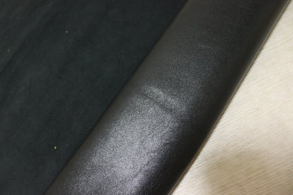 ds40円！イタリアンレザー　オイルヌメ　ブラック　スムース加工　140ds