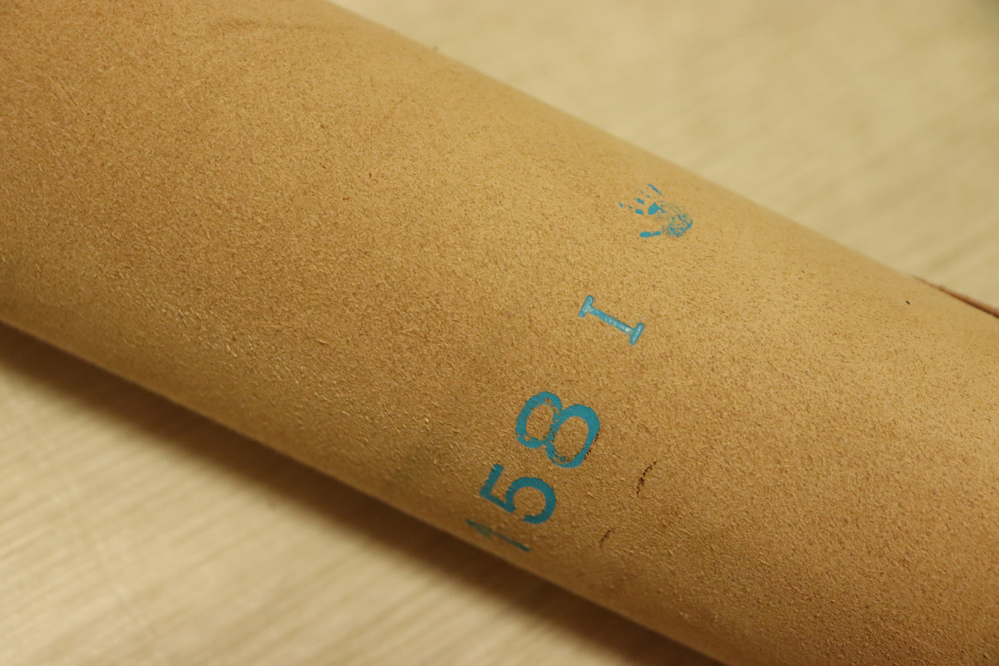 ds72円！新入荷!トスカーナ　オイルヌメ　生成り　染料仕上げ　ショルダー　146ds