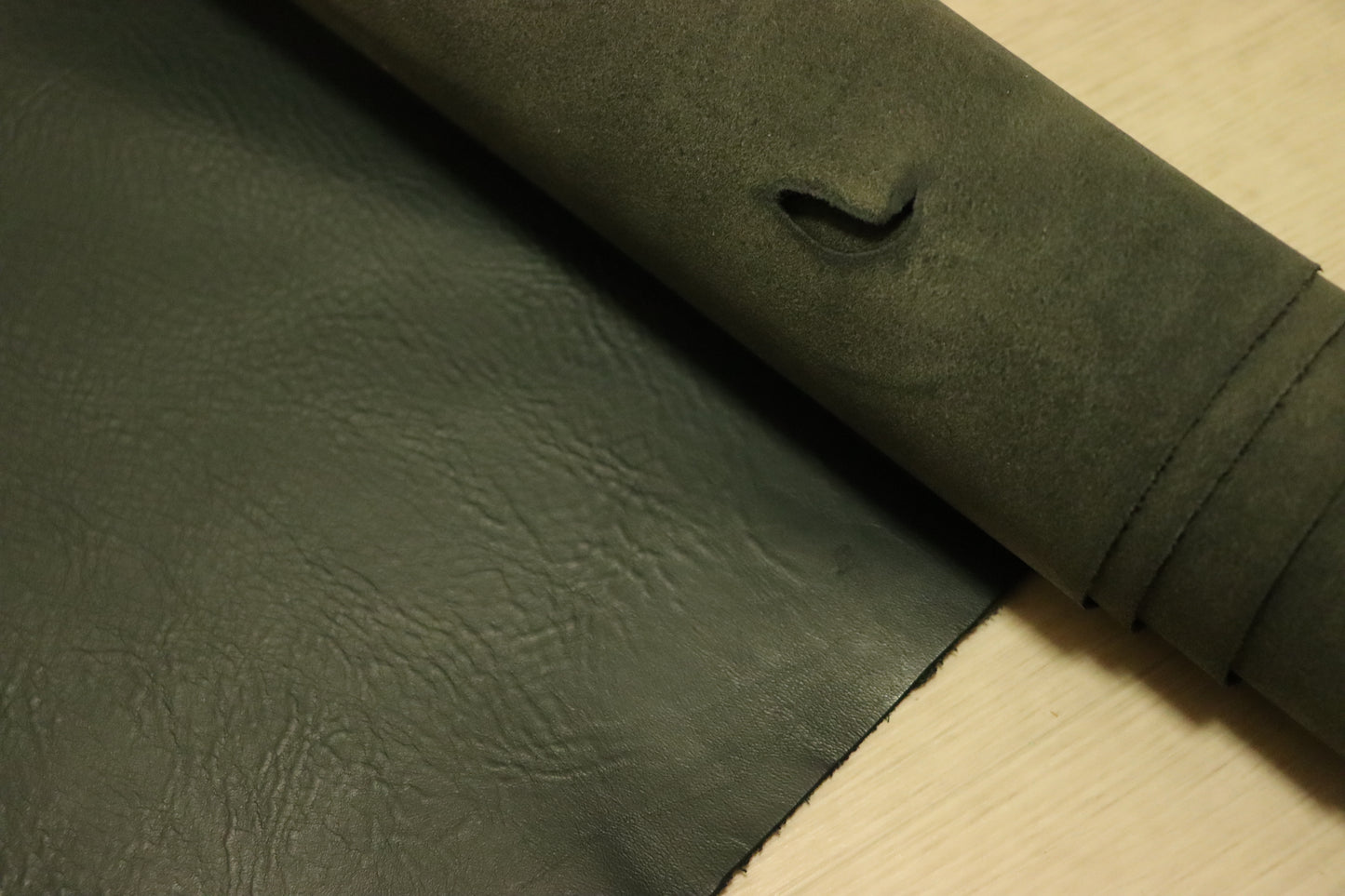 ds28円！新入荷！姫路レザー 　ダコタ調　コンビヌメ　ダークピーコック　220ds