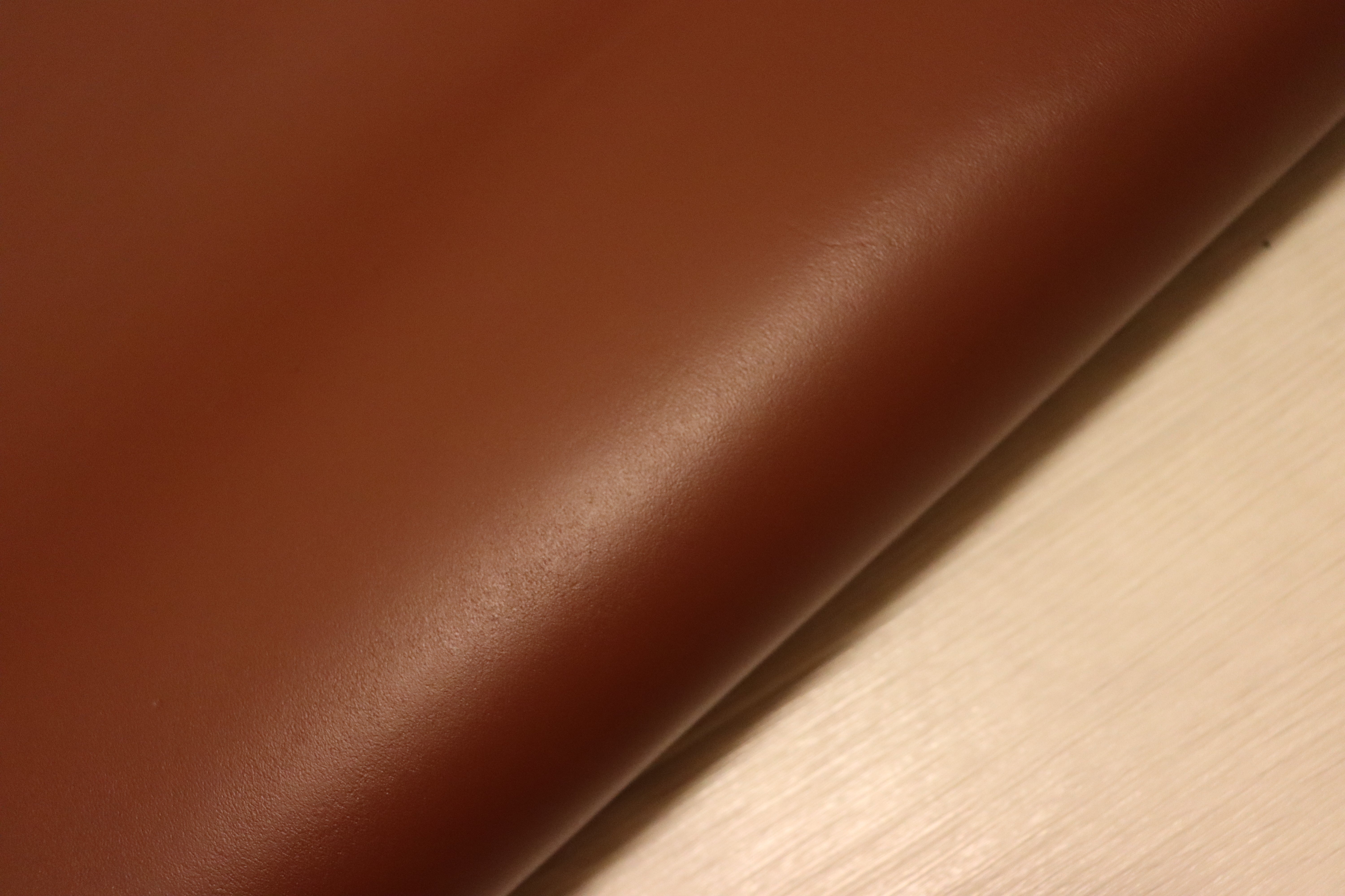 半裁一枚革 – 【レザークラフト用革材料専門店】BROWN LEATHER