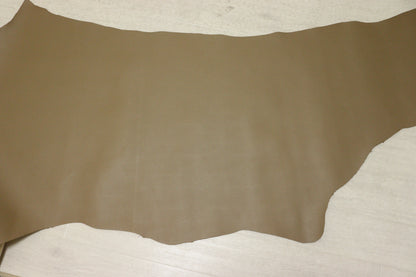 ds28円！新入荷！顔料仕上げ 　シボ型押し　カフェオレ　130ds
