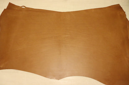 ds75円！新入荷!イタリアンレザー　オイルヌメ　TAN 染料仕上げ　ショルダー　110ds