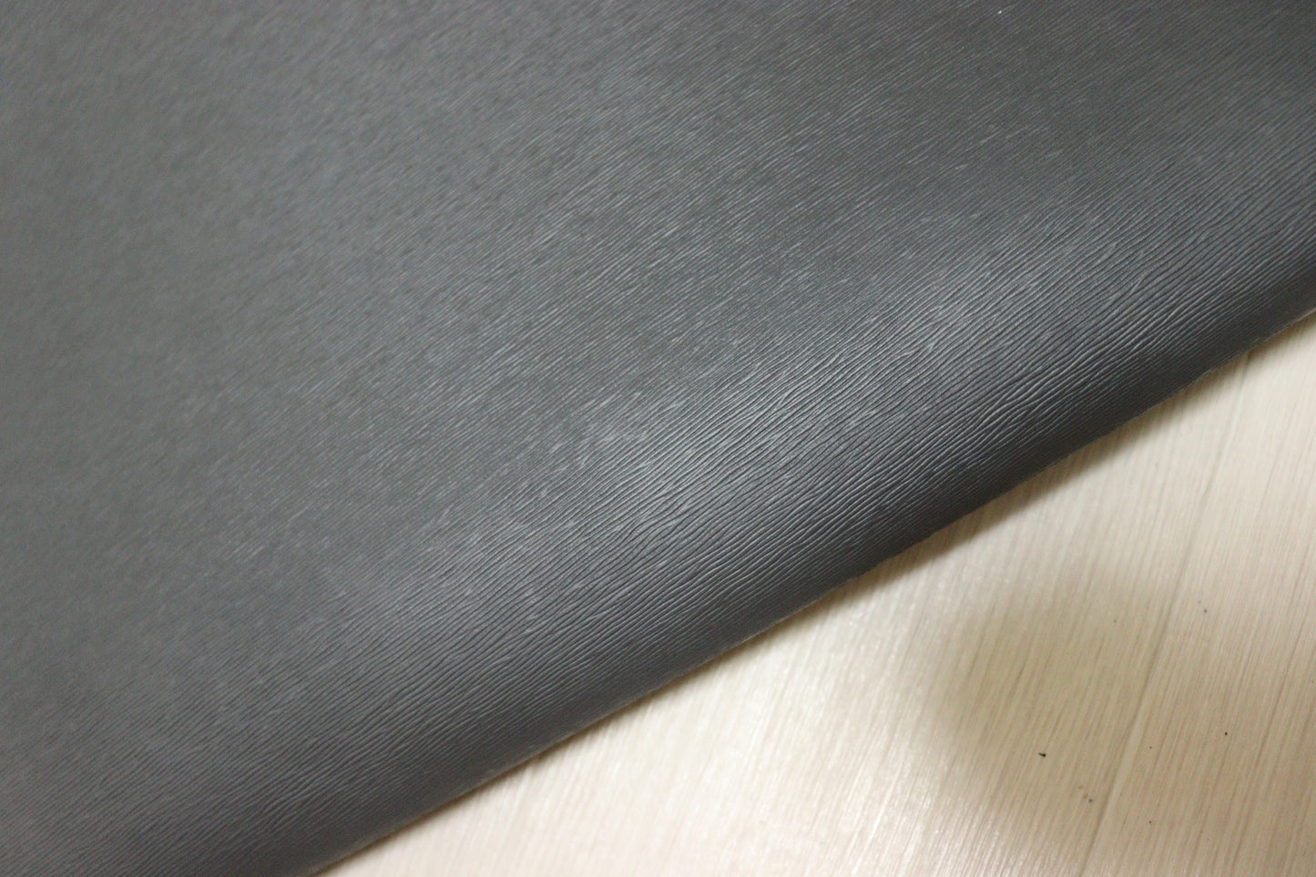 ds28円！新入荷！顔料仕上げ　ミズシボ型押し　ダークグレー　240ds