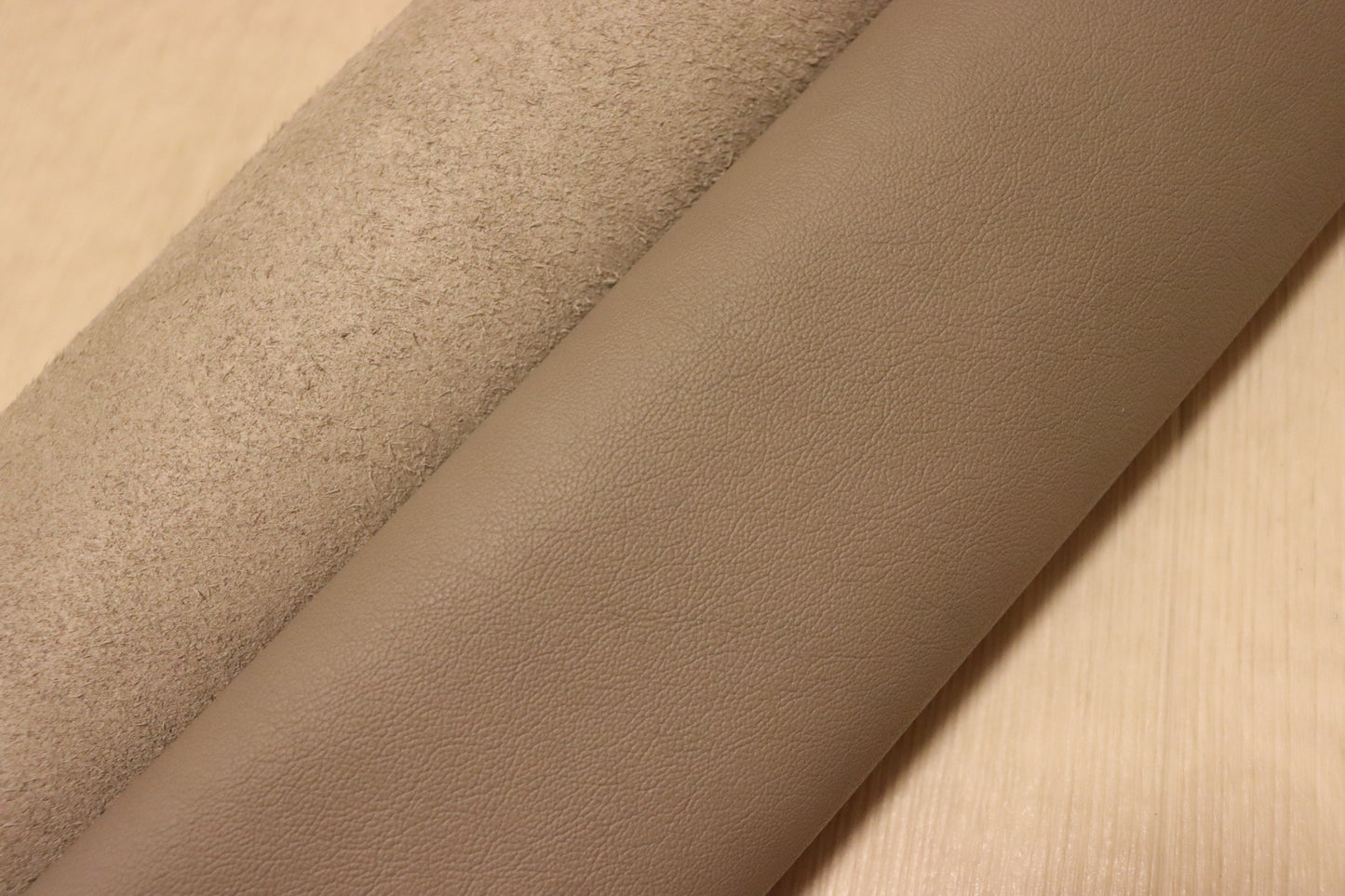 ds28円！新入荷！イタリアンレザー　弱シュリンク加工　グレー　237ds