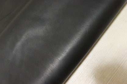 ds70円！新入荷！イタリアンレザー　ショルダー　オイルヌメ　ブラック　157ds