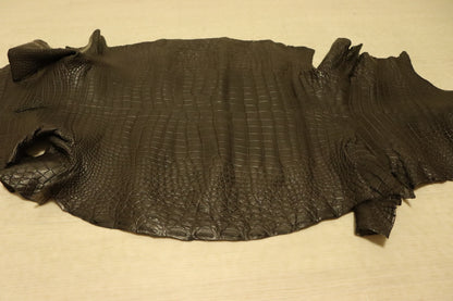 現品のみ！革の宝石　特大クロコダイル　ダークグレー　170センチ×50センチ