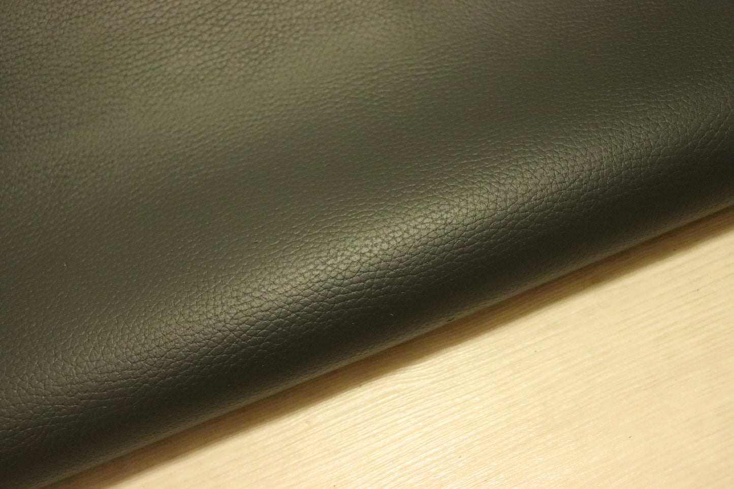 ds28円！新入荷！姫路レザー　ネイビー　シボ型押し　200ds