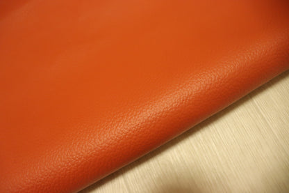 ds25円！新入荷！姫路レザー　オレンジ　シボ型押し　大きめハギレ　240ds