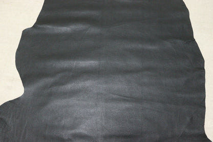ds25円！新入荷！ブラック　シボ型押し　豚革　120ds
