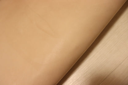 ds20円！クラフトの定番！訳あり　練習用　 生成り 素上げ ヌメ革 　154ds