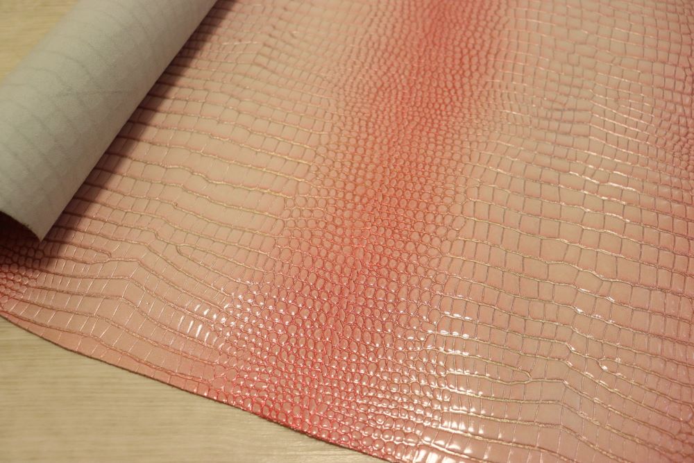 ds35円！新入荷！グラデーション　クロコ型押し　エナメル　ピンク　107ds