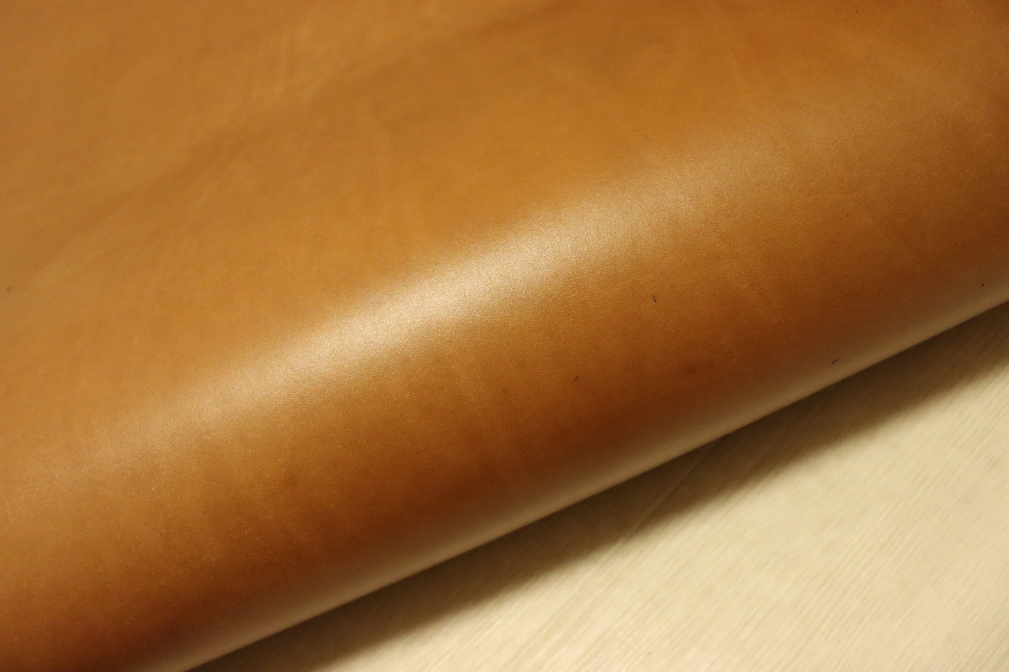 ds75円！イタリアンレザー　新入荷！上質！TAN　オイルヌメ　ショルダー　169ds