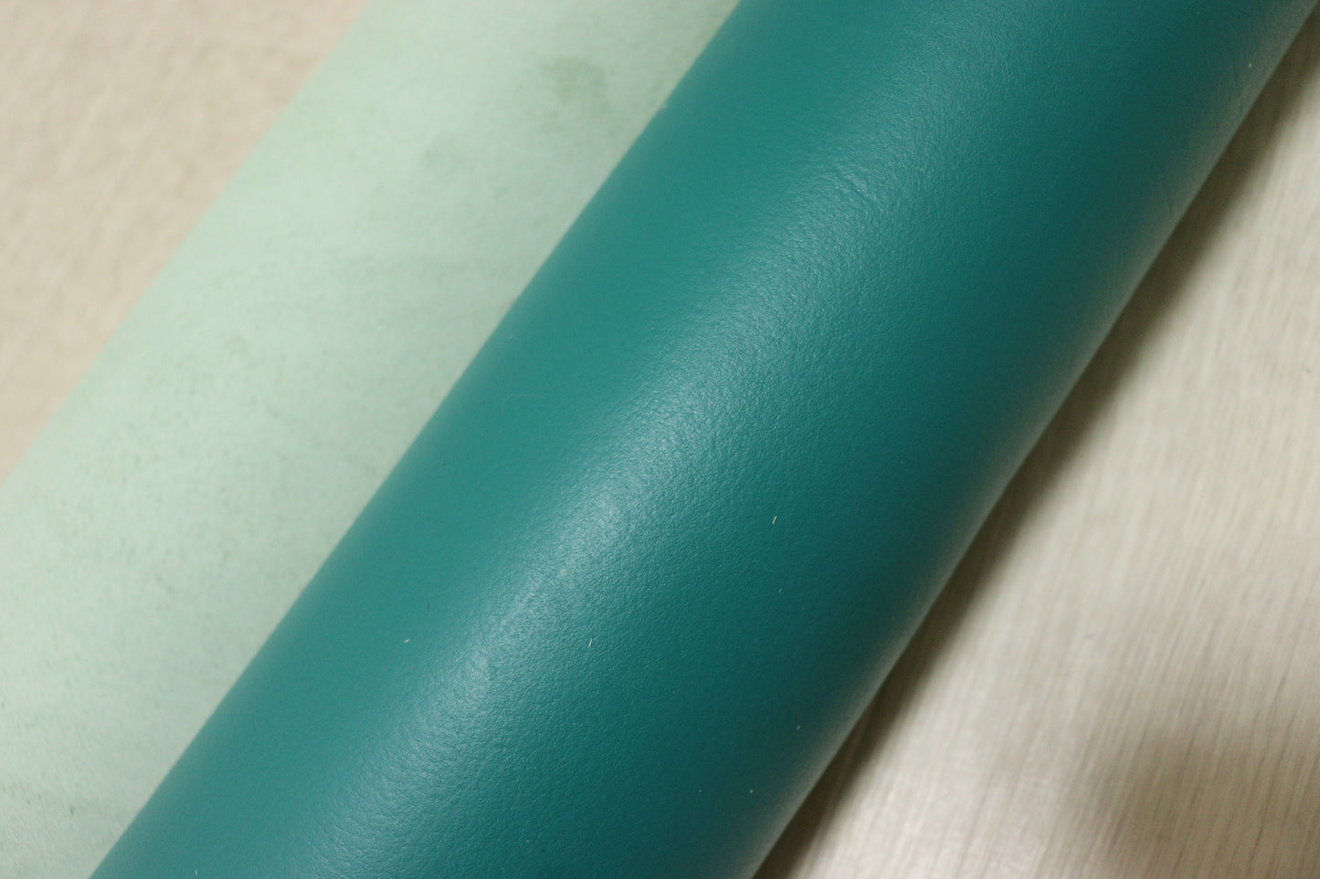 ds28円！新入荷！姫路レザー　顔料仕上げ　ジェードグリーン　230ds