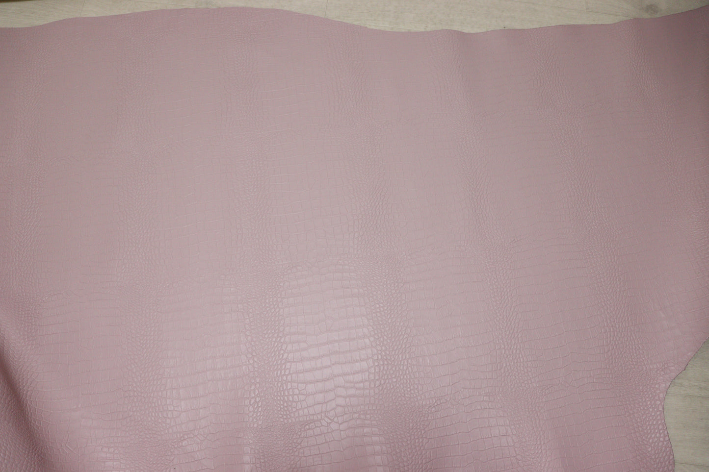 ds28円！新入荷！顔料仕上げ　ベビーピンク　クロコ型押し　 240ds