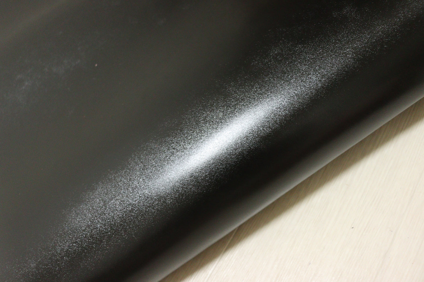 ds28円！新入荷！顔料仕上げ　ブラック　スムース加工　208ds