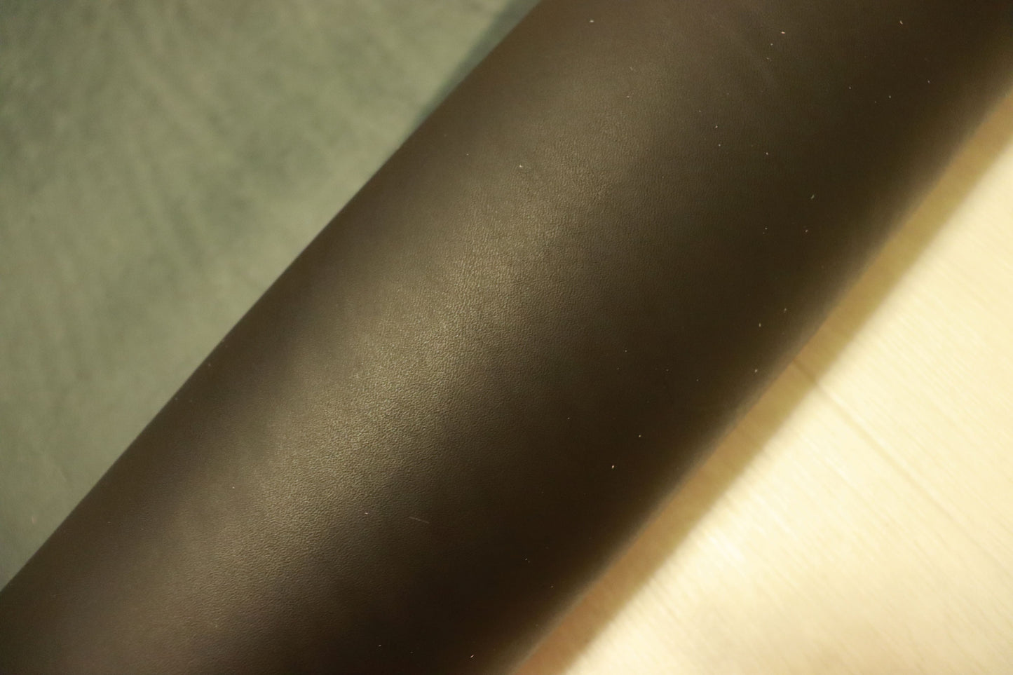 ds75円！新入荷！上質！イタリアンレザー　オイルヌメ　ブラック　ショルダー　160ds