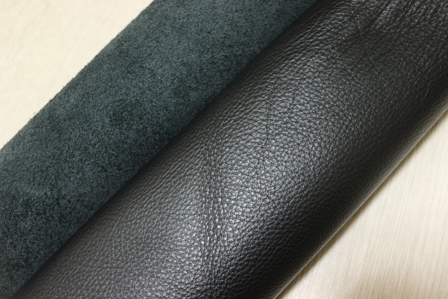 ds30円！新入荷！イタリアンレザー ブラック　シュリンク加工　269ds