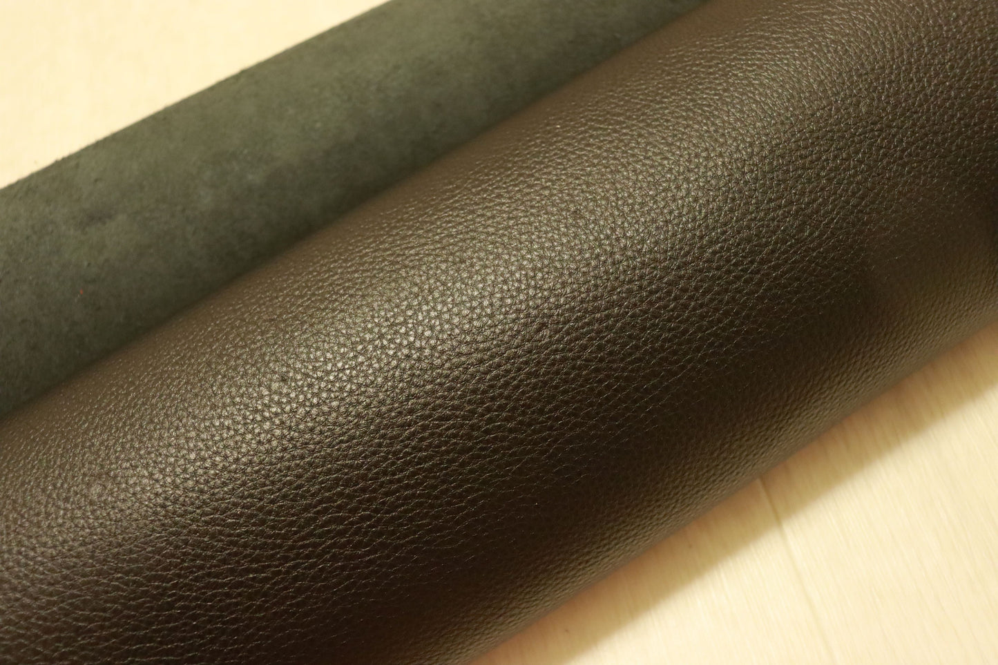 ds72円！新入荷！上質！ショルダー シュリンクシボ ブラック ヌメ革　154ds
