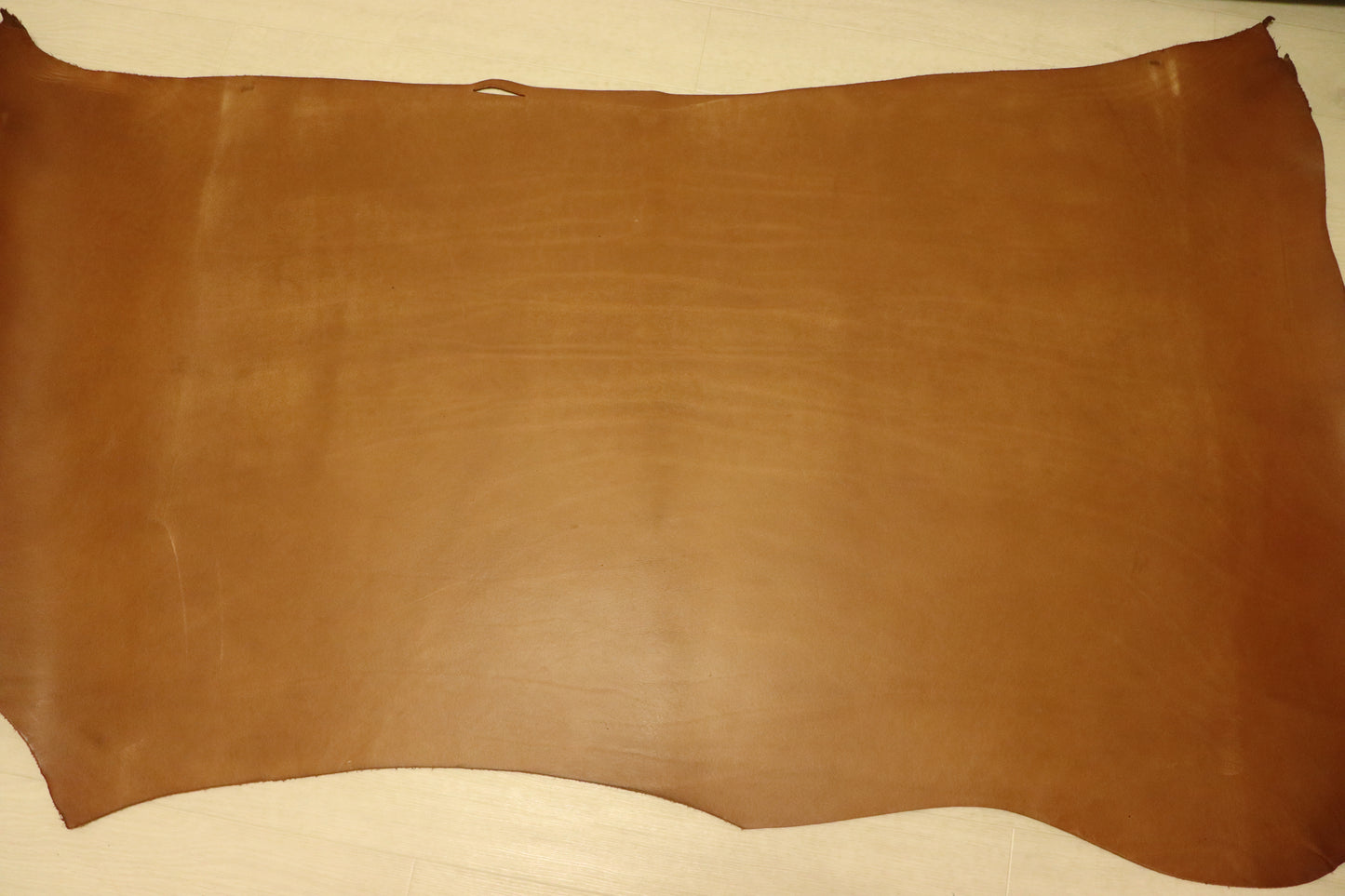 ds75円！新入荷！上質！TAN　オイルヌメ　ショルダー　138ds