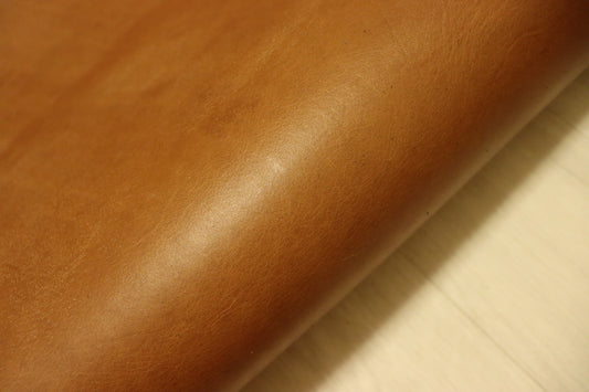 ds75円！新入荷！上質！TAN　オイルヌメ　ショルダー　138ds