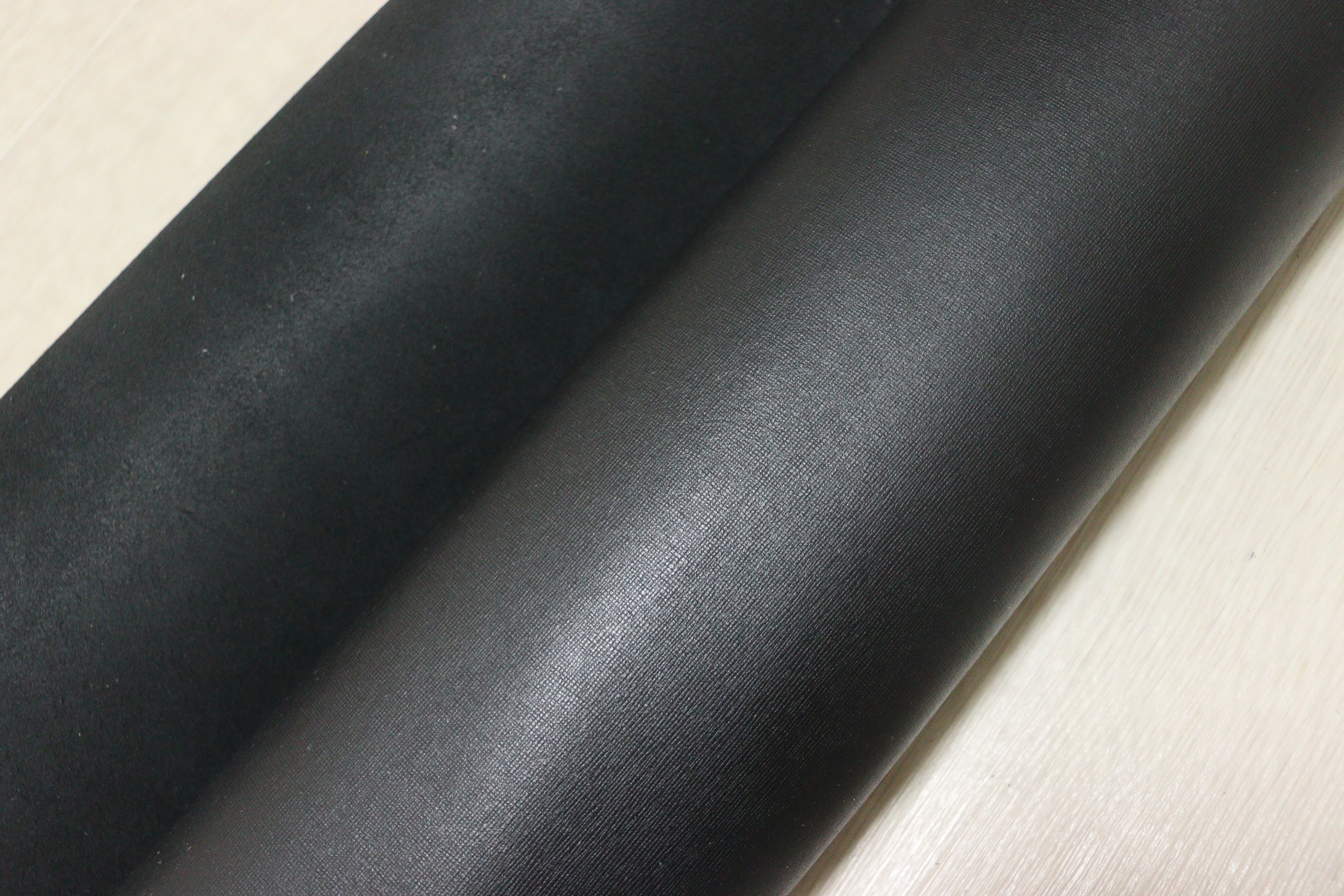 ds28円！新入荷！顔料仕上げ 絹目型押し ブラック 190ds – 【レザー