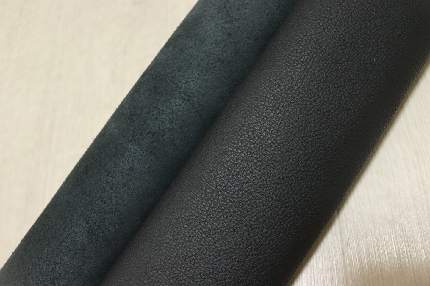 ds28円！新入荷！イタリアンレザー　シュリンク加工　ブラック　280ds