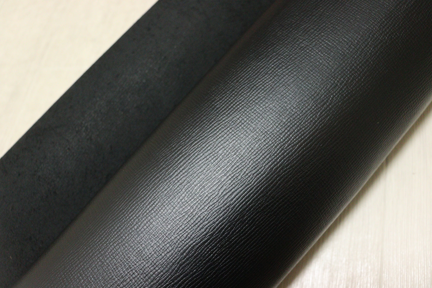 ds28円！新入荷！顔料仕上げ　角シボ型押し　ブラック　230ds