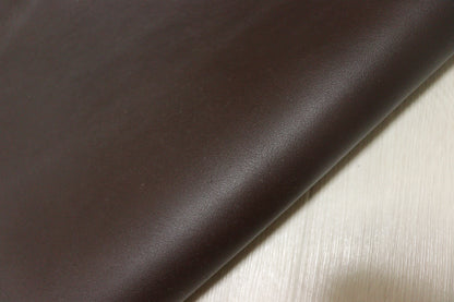 ds50円！イタリアンレザー　スムース加工　ヌメ革　ダークブラウン　140ds