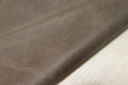 ds25円！新入荷！イタリアンレザー　ベロア　ブロンズ系　132ds