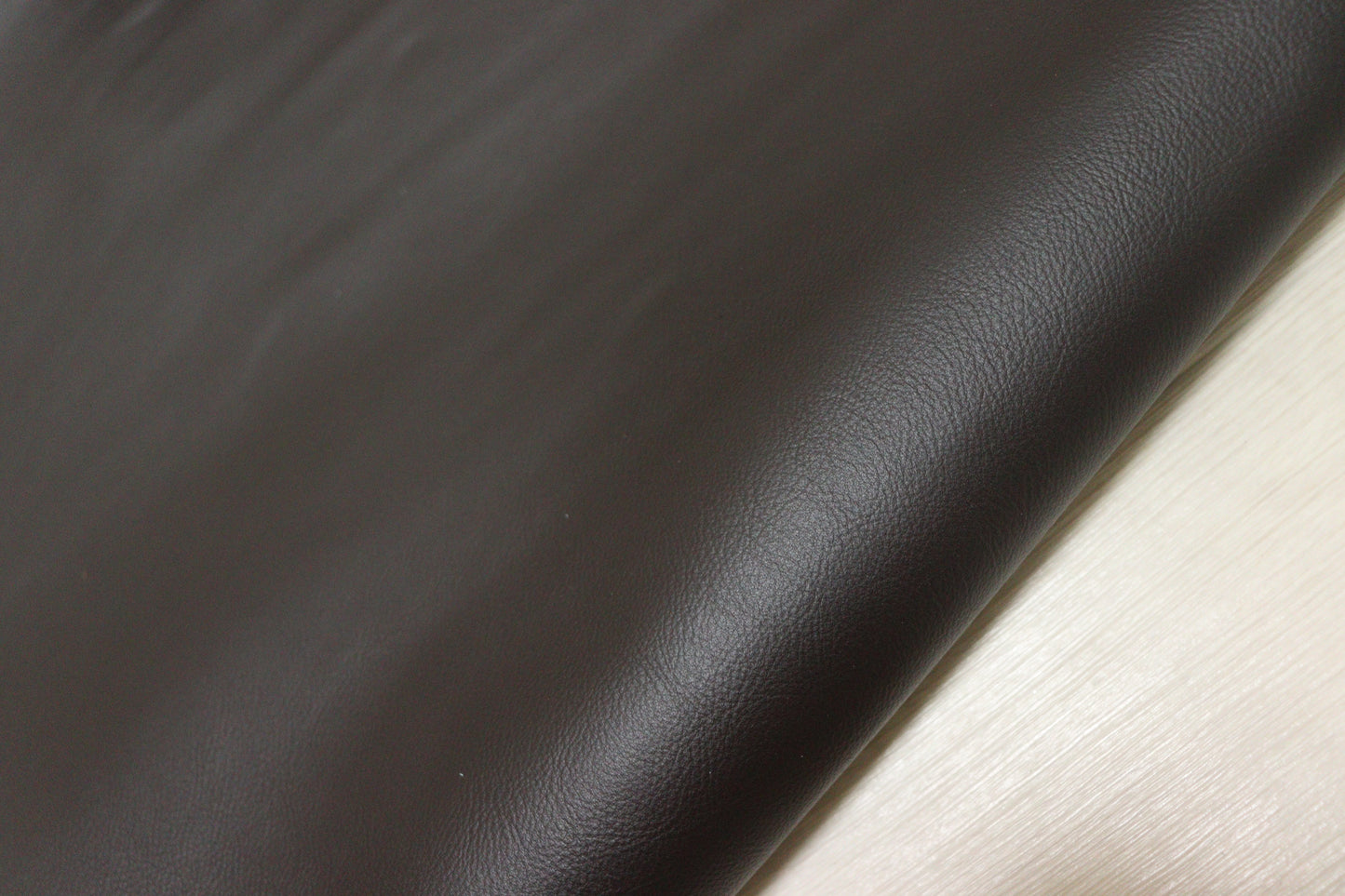 ds28円！新入荷！ダークブラウン　シュリンク加工　ハギレ　120ds